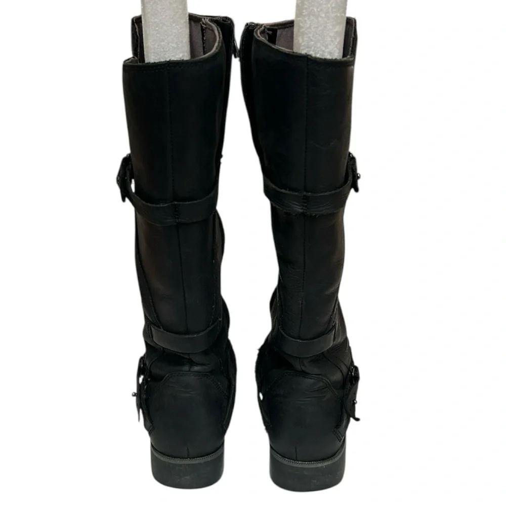 Teva women’s Size US 8.5 / EU 39.5 waterproof black leather boots. Style 1003011